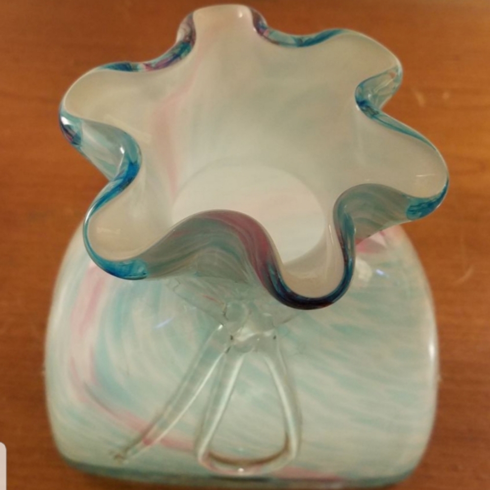Beautiful colorfull unique glass vase Please go to my page and see other items - Picture 12 of 17